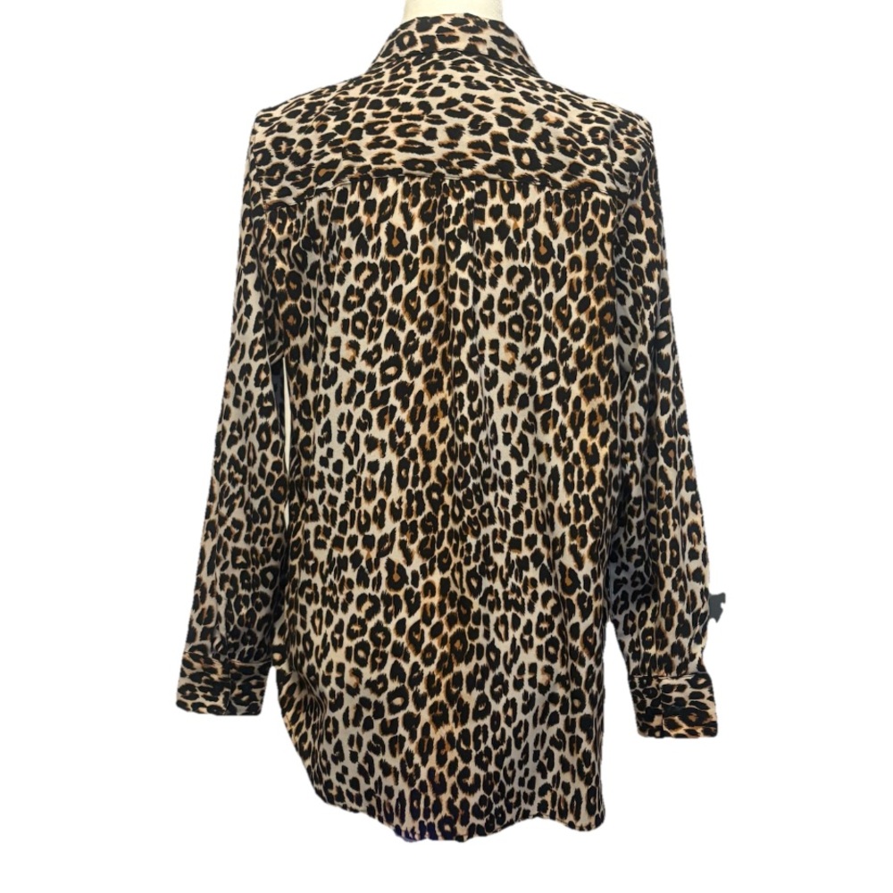 Leopard Print Button-Up Shirt Size Medium - Picture 2 of 8